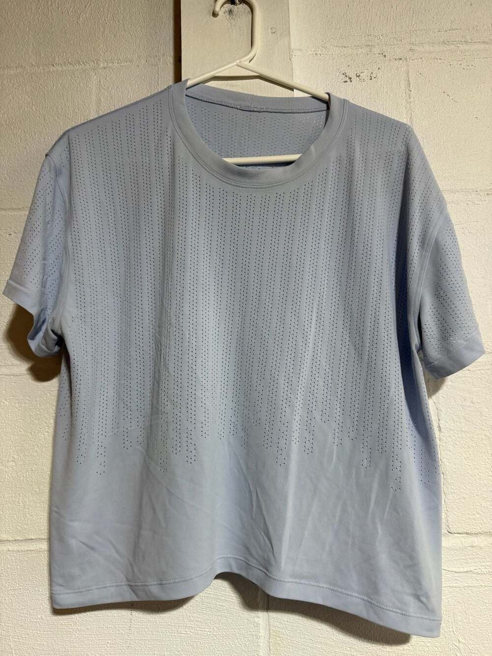 Lululemon Breeze By Long Sleeve Shirt Womens Small Blue Athletic Lightweight Top